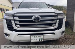 toyota land-cruiser 2023 CFJ1805370