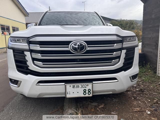 toyota land-cruiser 2023 CFJ1805370 image 1