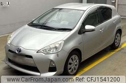 toyota aqua 2012 CFJ1541200