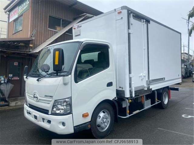 hino dutro 2017 -HINO--Hino Dutoro 2KG-XZU710M--XZU710-0024296---HINO--Hino Dutoro 2KG-XZU710M--XZU710-0024296- image 1