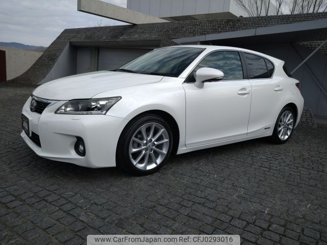 lexus ct 2011 -LEXUS--Lexus CT DAA-ZWA10--ZWA10-2024747---LEXUS--Lexus CT DAA-ZWA10--ZWA10-2024747- image 2