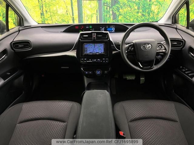toyota prius 2022 CFJ1695899 image 2