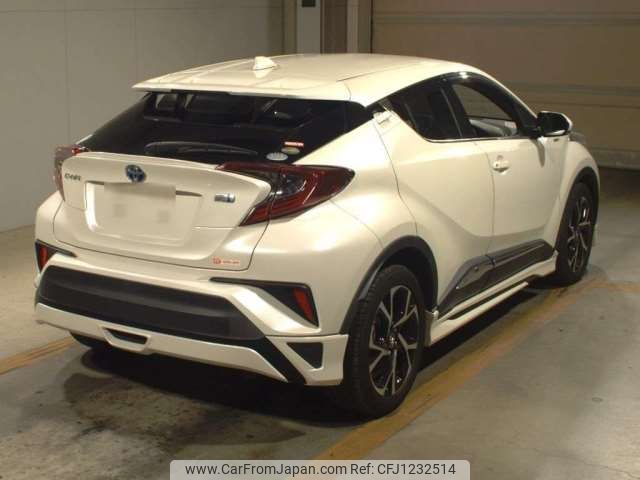 toyota c-hr 2018 -TOYOTA--C-HR DAA-ZYX10--ZYX10-2160875---TOYOTA--C-HR DAA-ZYX10--ZYX10-2160875- image 2