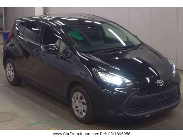 toyota aqua 2022 CFJ1895956 image 1