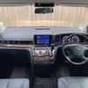 nissan elgrand 2010 CFJ1671432 image 3