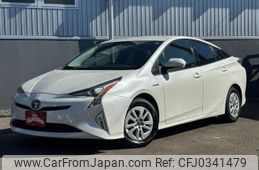 toyota prius 2017 -TOYOTA--Prius ZVW55--8045484---TOYOTA--Prius ZVW55--8045484-