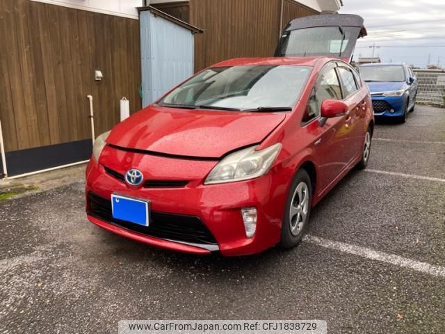 toyota prius 2013 CFJ1838729 image 2