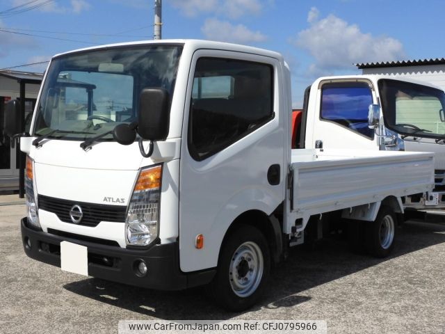 nissan atlas 2017 CFJ0795966 image 1