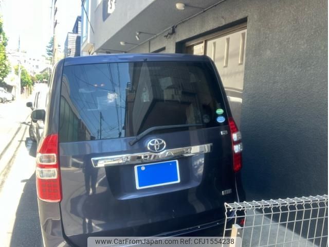 toyota noah 2012 CFJ1554238 image 2