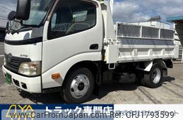 hino dutro 2010 CFJ1793599