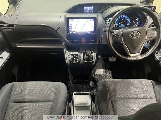 toyota voxy 2014 CFJ1615004 image 2