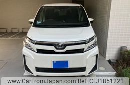toyota voxy 2018 CFJ1851221