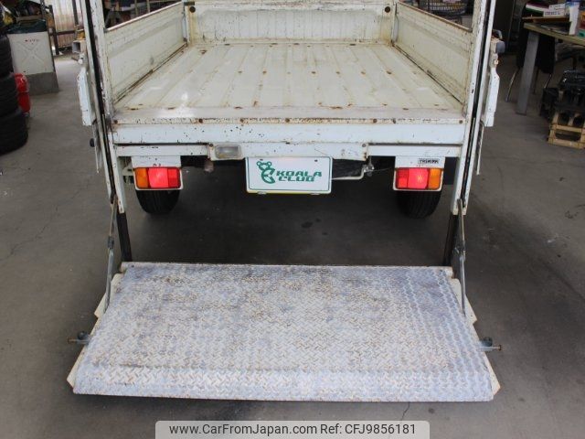 suzuki carry-truck 2004 -SUZUKI 【三重 】--Carry Truck DA63Tｶｲ--245332---SUZUKI 【三重 】--Carry Truck DA63Tｶｲ--245332- image 2