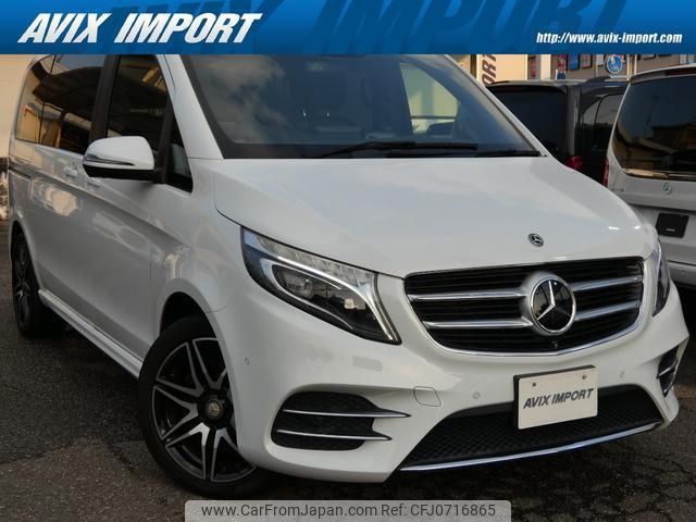 mercedes-benz v-class 2018 quick_quick_447811_WDF44781123379169 image 1