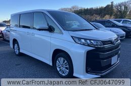 toyota noah 2022 quick_quick_6AA-ZWR95W_ZWR95-0003982