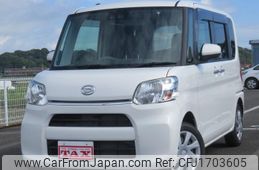 daihatsu tanto 2019 CFJ1703605
