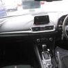 mazda axela 2018 CFJ1773167 image 9