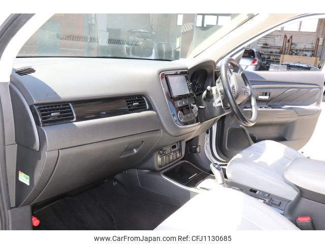 mitsubishi outlander-phev 2018 -MITSUBISHI--Outlander PHEV DLA-GG2W--GG2W-0407770---MITSUBISHI--Outlander PHEV DLA-GG2W--GG2W-0407770- image 2