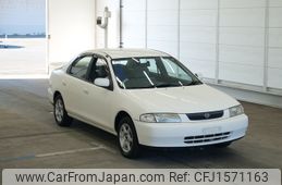 mazda familia 1998 CFJ1571163
