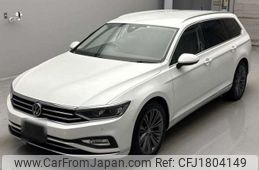 volkswagen passat-variant 2022 CFJ1804149