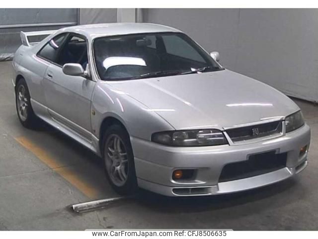 nissan skyline-gt-r 1995 quick_quick_E-BCNR33_BCNR33-004589 image 1