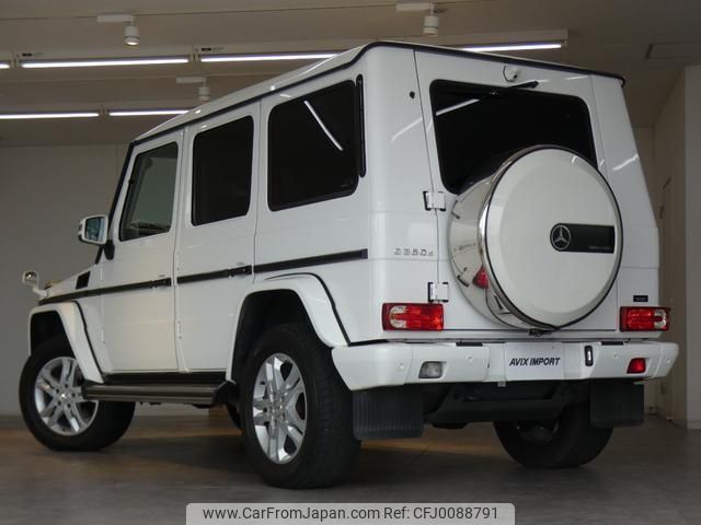 mercedes-benz g-class 2018 quick_quick_463348_WDB4633482X291238 image 2