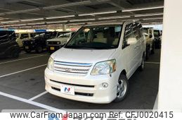 toyota noah 2005 -TOYOTA--Noah CBA-AZR65G--AZR65-0120221---TOYOTA--Noah CBA-AZR65G--AZR65-0120221-