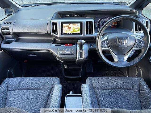 honda stepwagon 2014 CFJ1818793 image 1