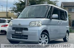 daihatsu tanto 2011 CFJ1773657