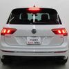 volkswagen tiguan 2017 -VOLKSWAGEN--VW Tiguan 5NCZE--WVGZZZ5NZHW927824---VOLKSWAGEN--VW Tiguan 5NCZE--WVGZZZ5NZHW927824- image 8