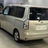 toyota voxy 2010 CFJ1694320 image 2