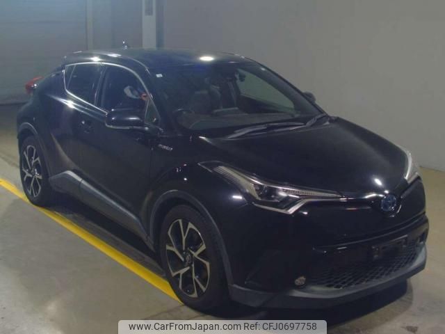 toyota c-hr 2018 quick_quick_DAA-ZYX10_ZYX10-2145908 image 1