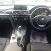 bmw 3-series 2017 quick_quick_DBA-8A20_WBA8G32000K779415 image 3