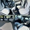 toyota prius-phv 2017 CFJ1556861 image 9