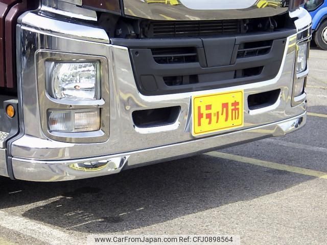isuzu giga 2018 CFJ0898564 image 2