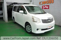 toyota noah 2010 -TOYOTA--Noah ZRR70G--0345068---TOYOTA--Noah ZRR70G--0345068-