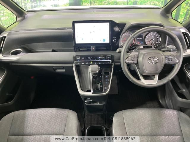 toyota noah 2024 CFJ1835962 image 2