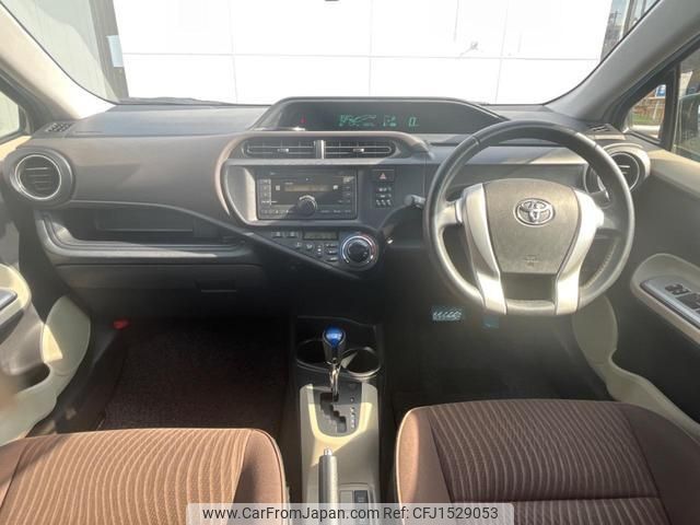 toyota aqua 2012 CFJ1529053 image 2