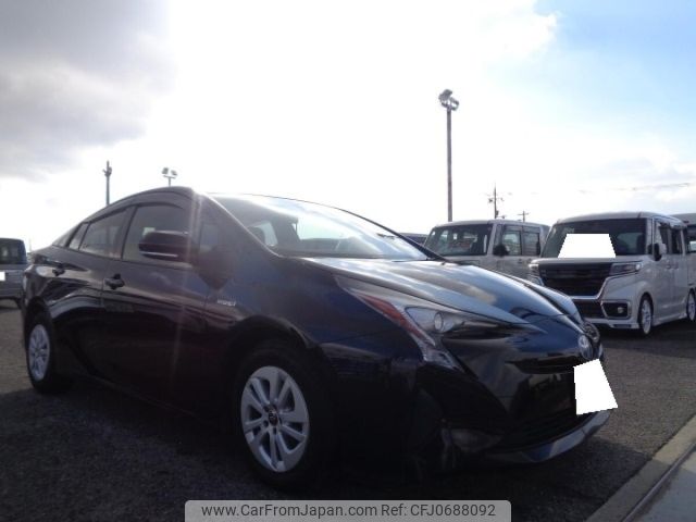 toyota prius 2016 -TOYOTA--Prius ZVW50-6010926---TOYOTA--Prius ZVW50-6010926- image 1