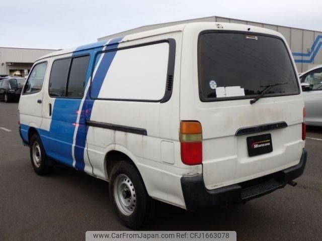 toyota hiace-van 2002 CFJ1663078 image 2