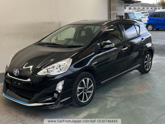 toyota aqua 2015 -TOYOTA--AQUA NHP10-6396818---TOYOTA--AQUA NHP10-6396818- image 1