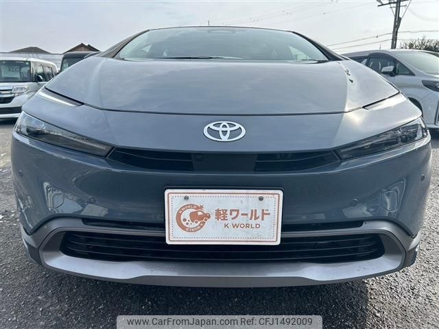 toyota prius 2023 quick_quick_6AA-ZVW60_ZVW60-4020813 image 2