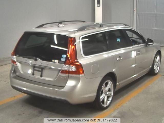 volvo v70 2016 CFJ1479822 image 2