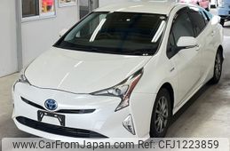 toyota prius 2016 -TOYOTA--Prius ZVW51-6011386---TOYOTA--Prius ZVW51-6011386-