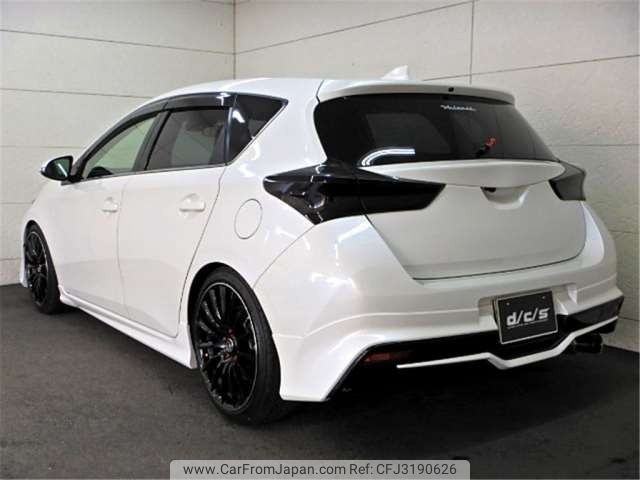 toyota auris 2016 CFJ3190626 image 2