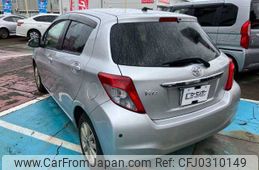 toyota vitz 2013 TE4299