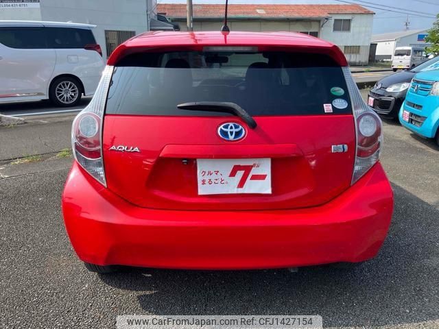 toyota aqua 2014 CFJ1427154 image 2