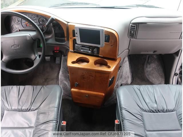 chevrolet astro 1998 CFJ6971205 image 2