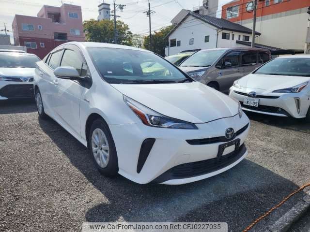 toyota prius 2019 -TOYOTA--Prius DAA-ZVW51--ZVW51-6112563---TOYOTA--Prius DAA-ZVW51--ZVW51-6112563- image 1