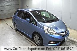 honda fit-shuttle 2013 CFJ1861593